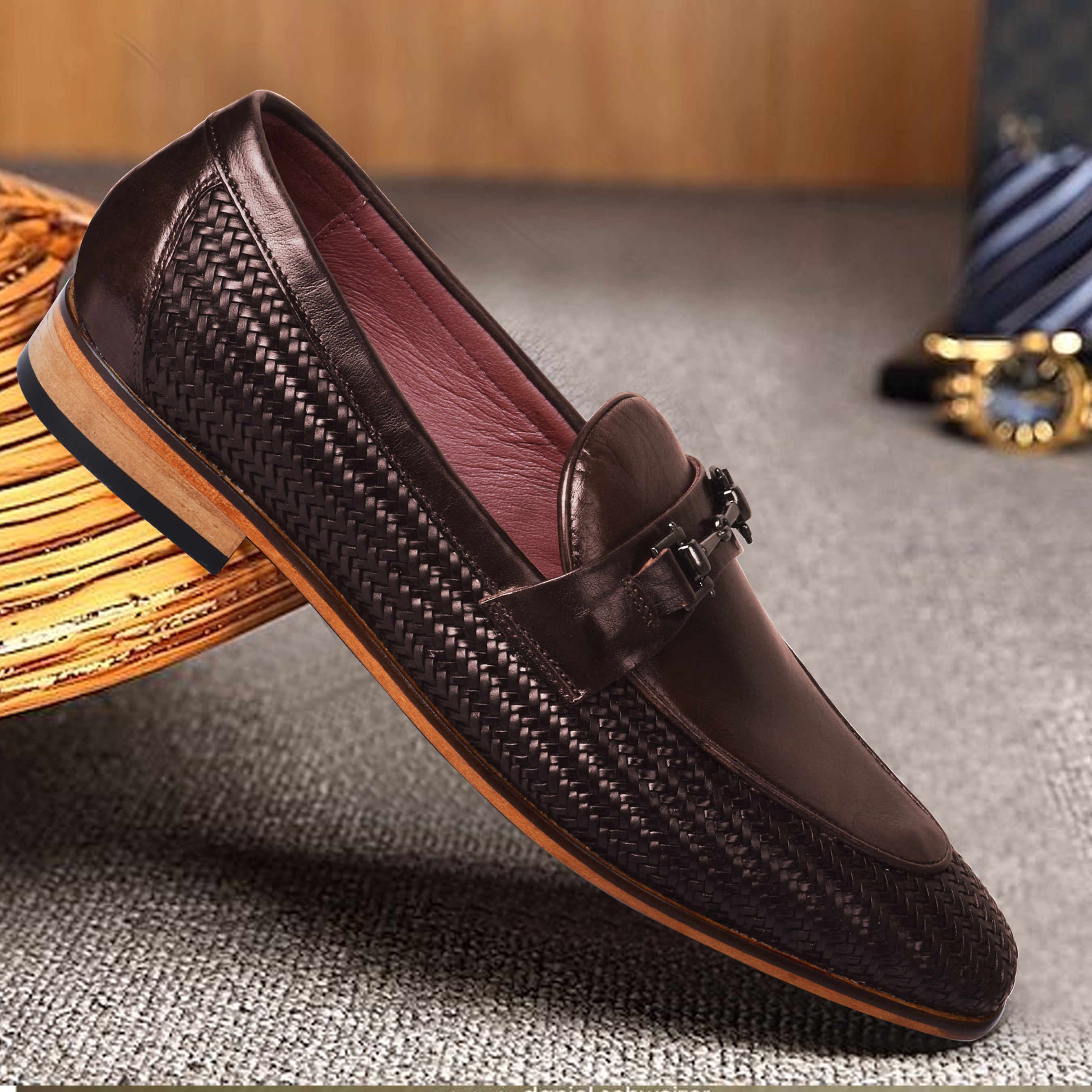 La Cressida Men's Brown Handwoven Leather Loafer