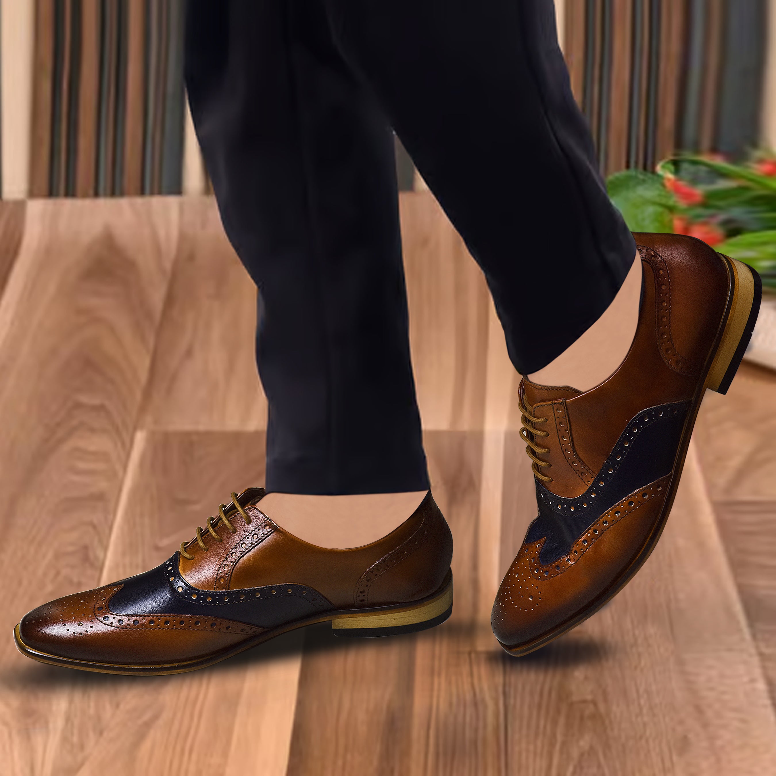 La Cressida Men's Two-Tone Leather Brogue Dress Shoe