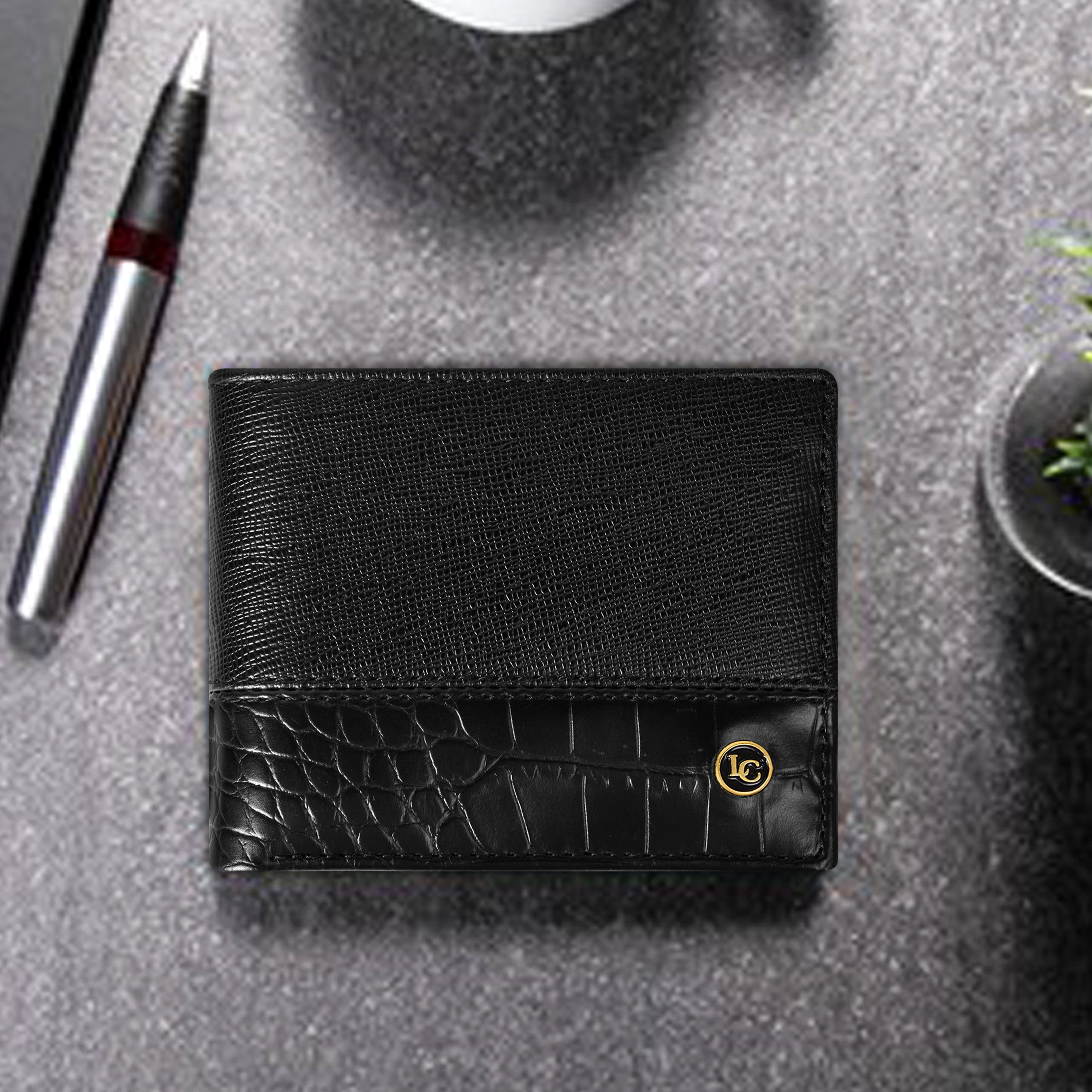 La Cressida Black Men's Saffiano Leather Bi-fold Wallet